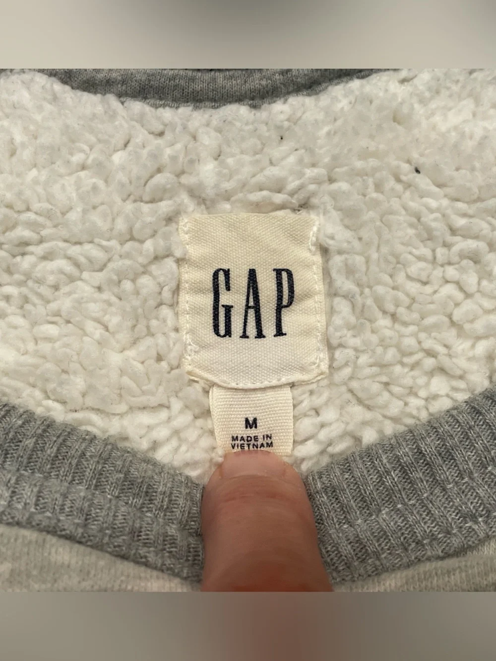 GAP Men's Heather Light Gray Terry-lined Raglan Crewneck Sweatshirt Size Medium